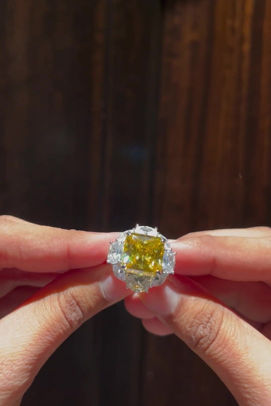 Aster Yellow Ring