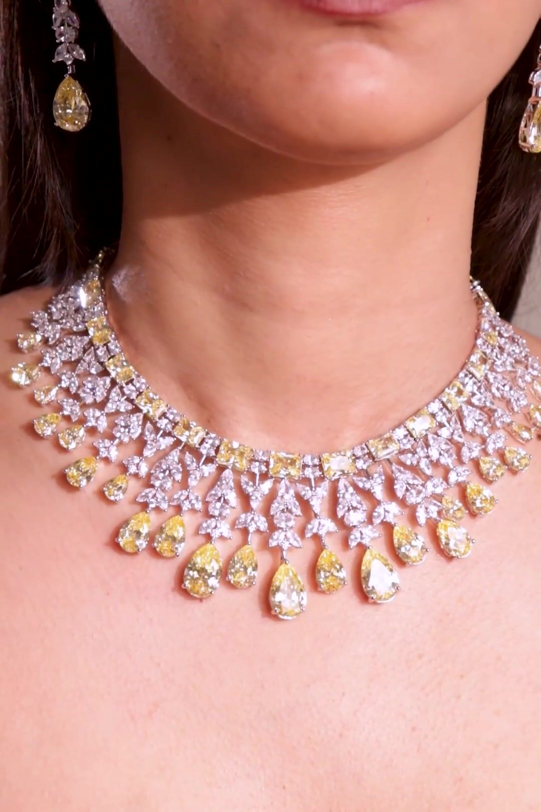 Nora Sapphire Yellow Necklace Set