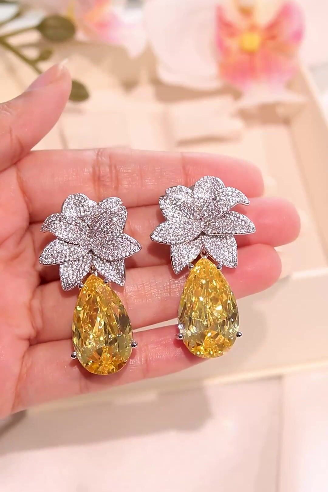 Elara Yellow Drop Earrings