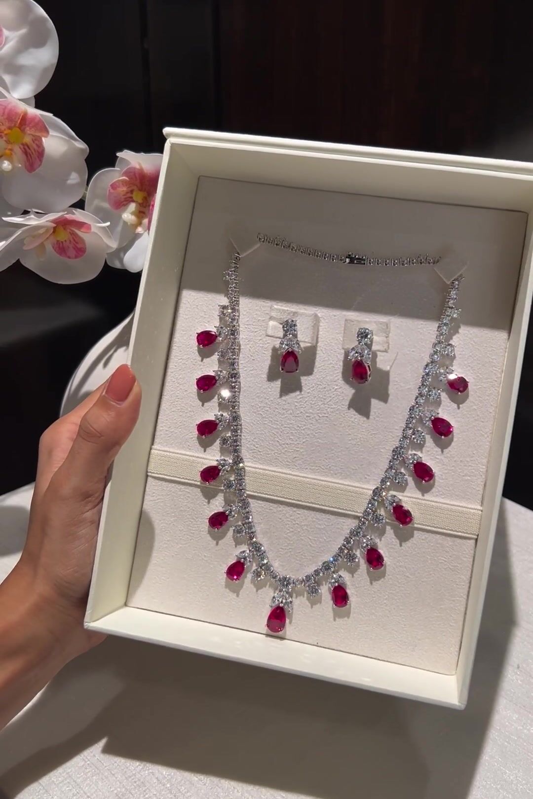 Belle Ruby Red Necklace Set