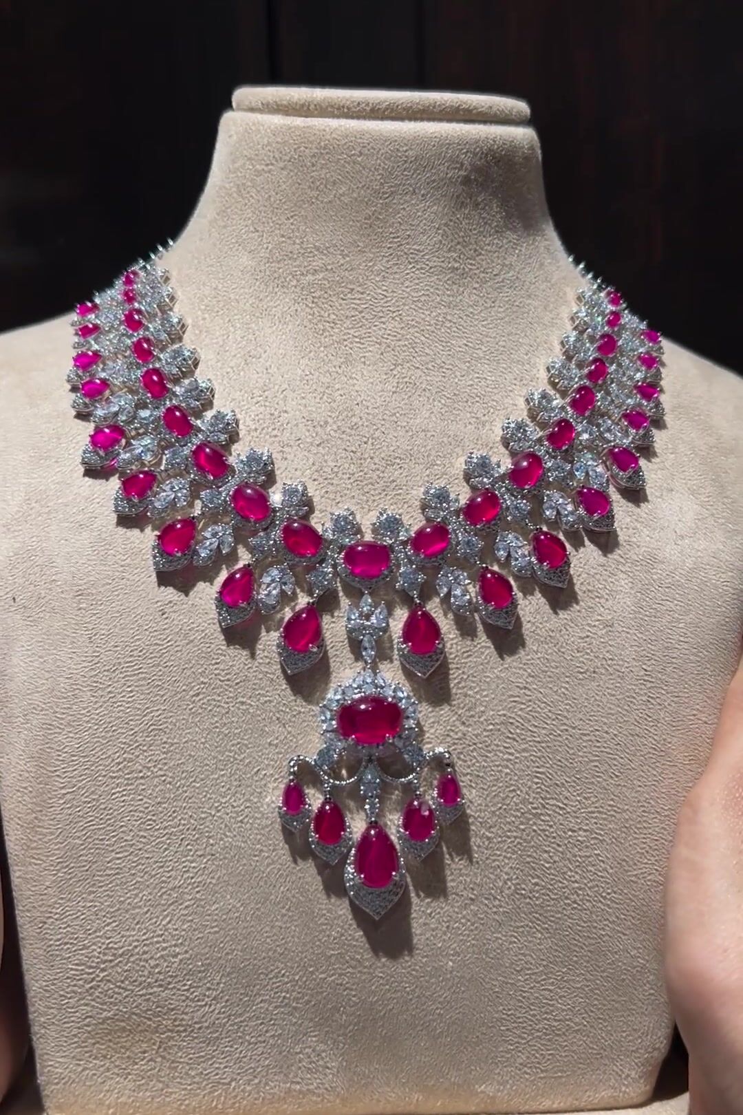 Bianca Ruby Red Necklace Set