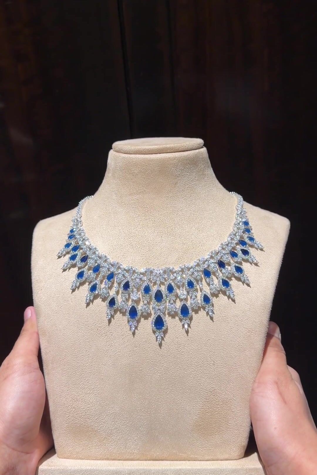 Kathy Sapphire Blue Necklace Set