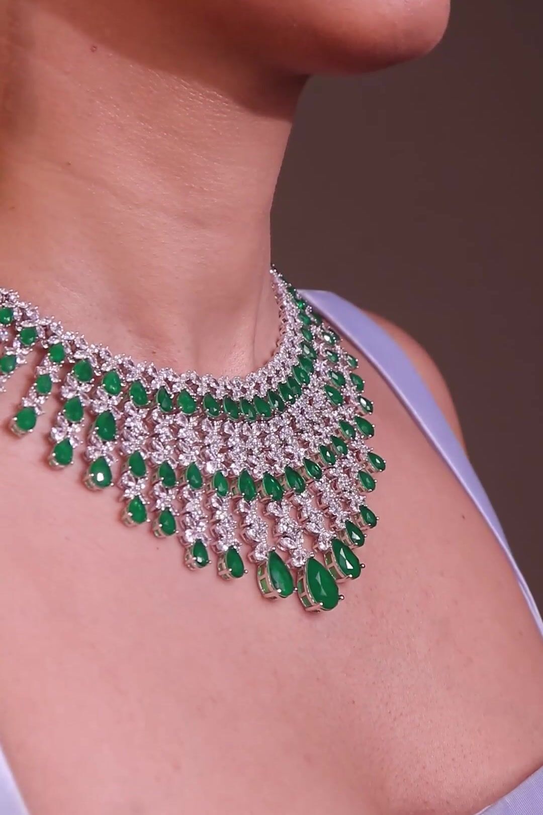 Susan Emerald Green Necklace Set