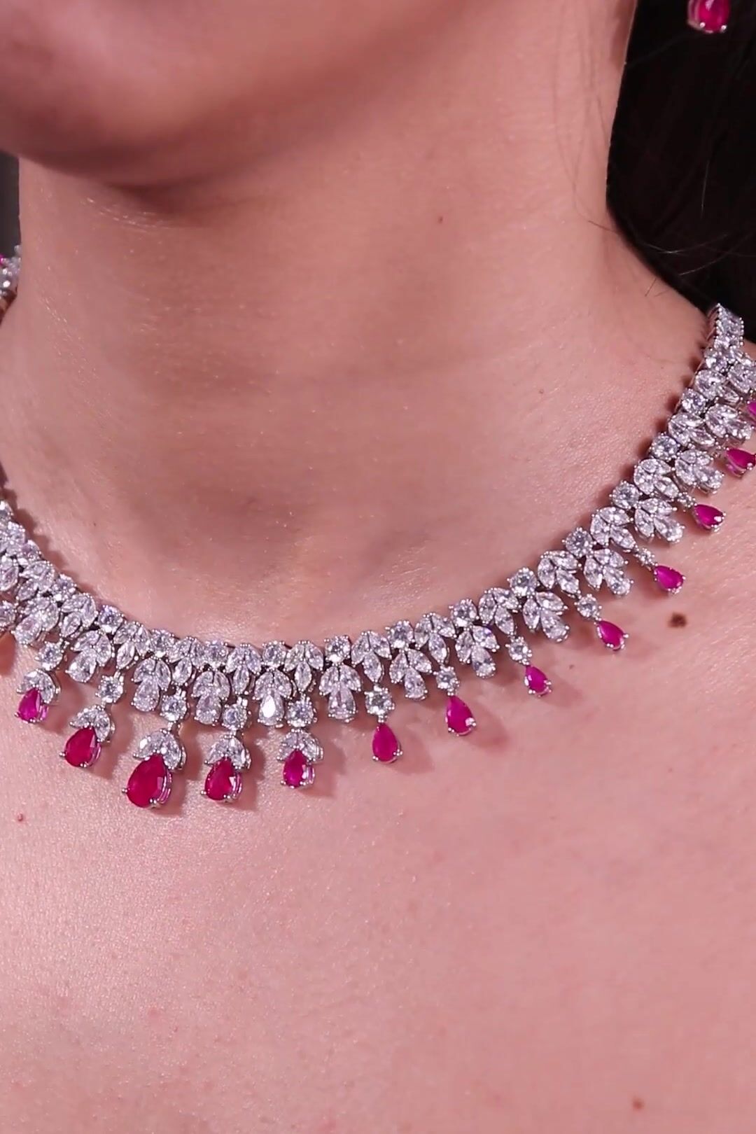 Carol Ruby Red Necklace Set